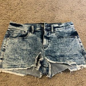 Stretchy jean shorts